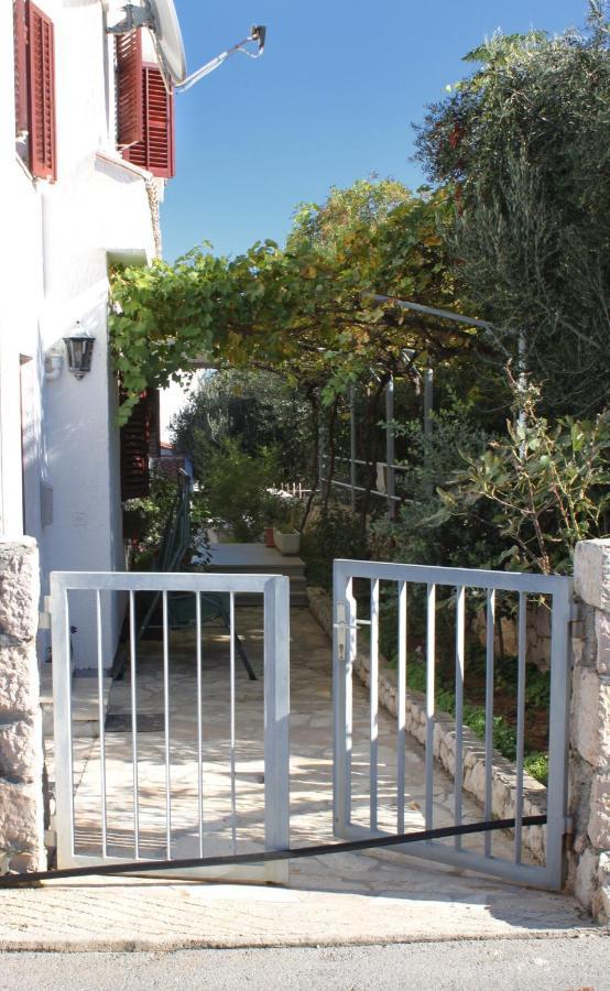 Apartments By The Sea Vinjerac, Zadar - 5811 Exterior foto